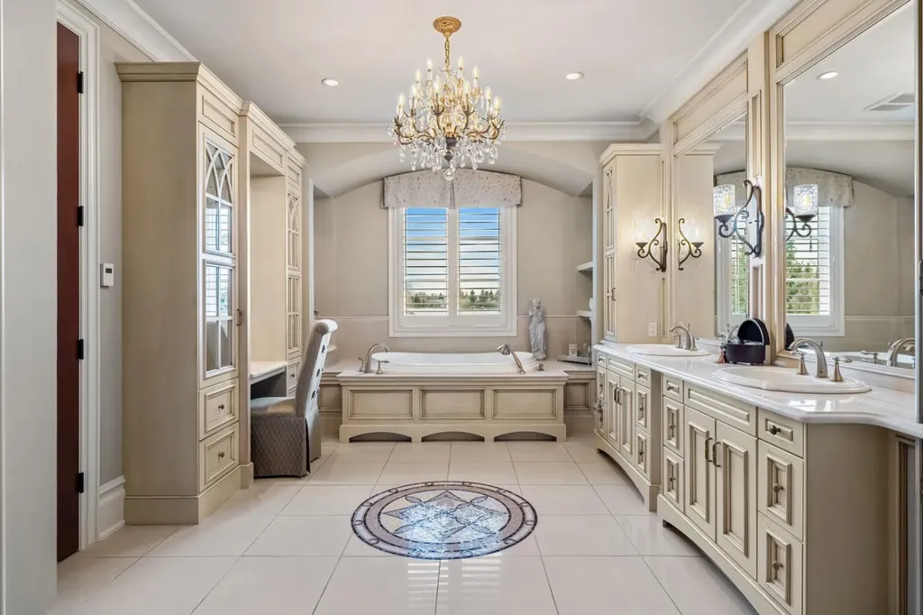 12231 Lake Louise Way SE Calgary AB T2J 2M2