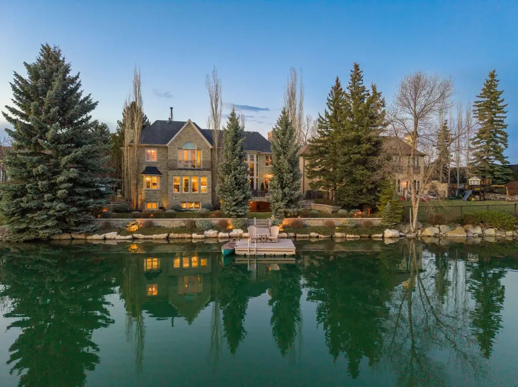 12231 Lake Louise Way SE Calgary AB T2J 2M2