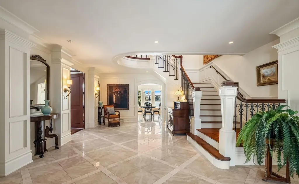 12231 Lake Louise Way SE Calgary AB T2J 2M2