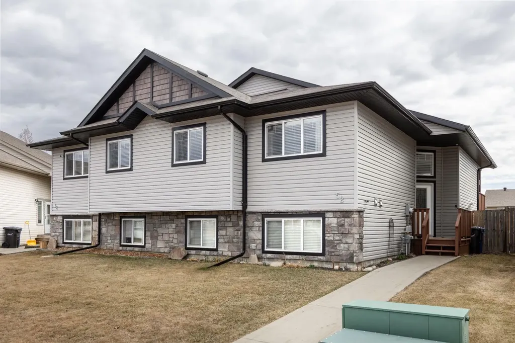 52 Heron Court Penhold AB T0M 1R0