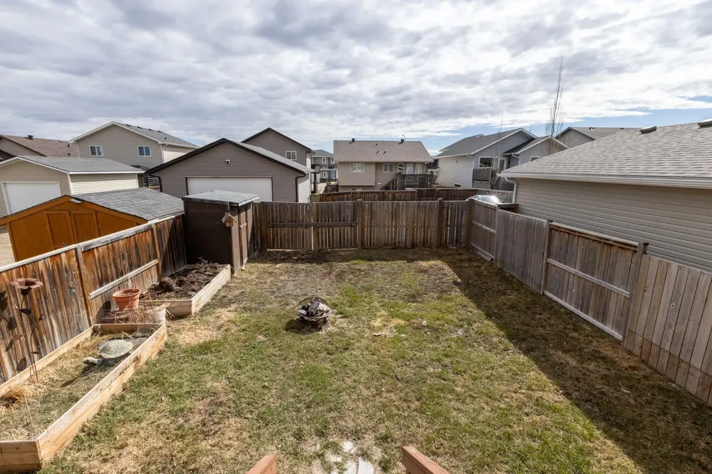 52 Heron Court Penhold AB T0M 1R0