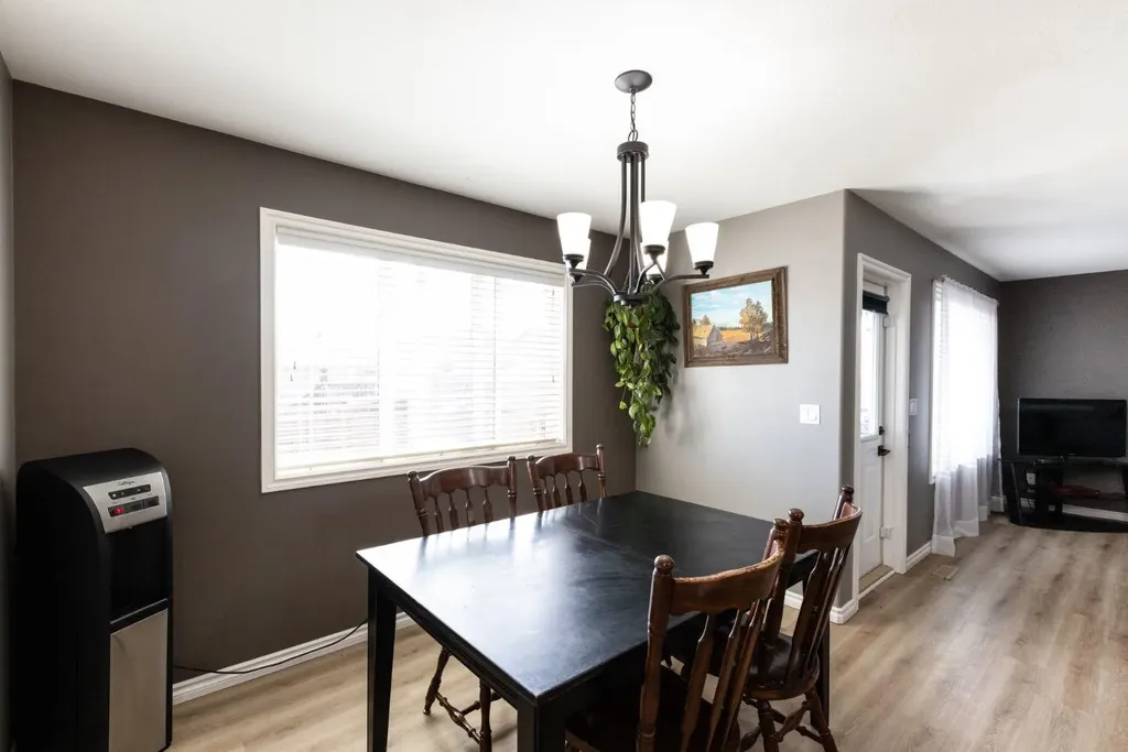 52 Heron Court Penhold AB T0M 1R0