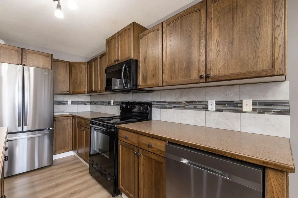 52 Heron Court Penhold AB T0M 1R0