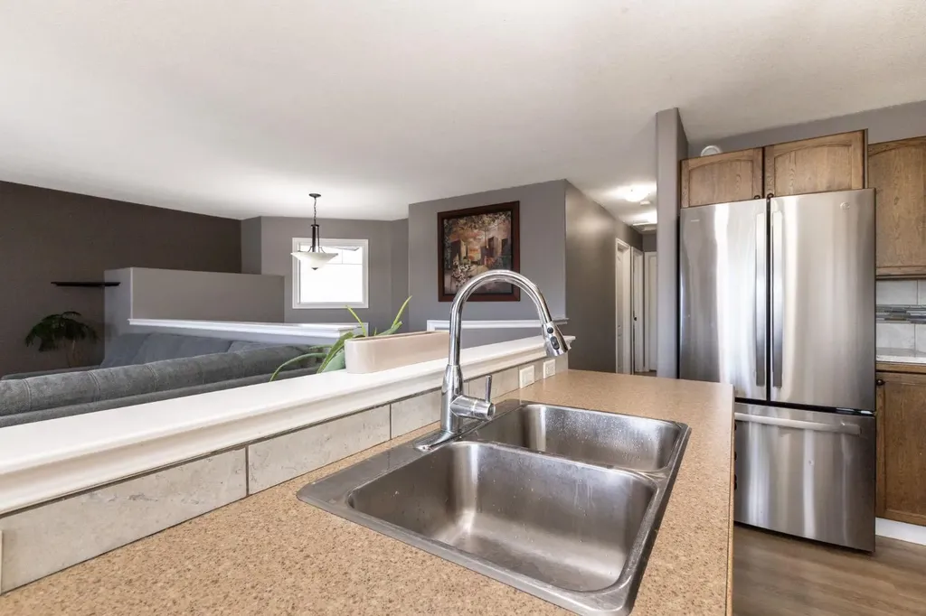 52 Heron Court Penhold AB T0M 1R0