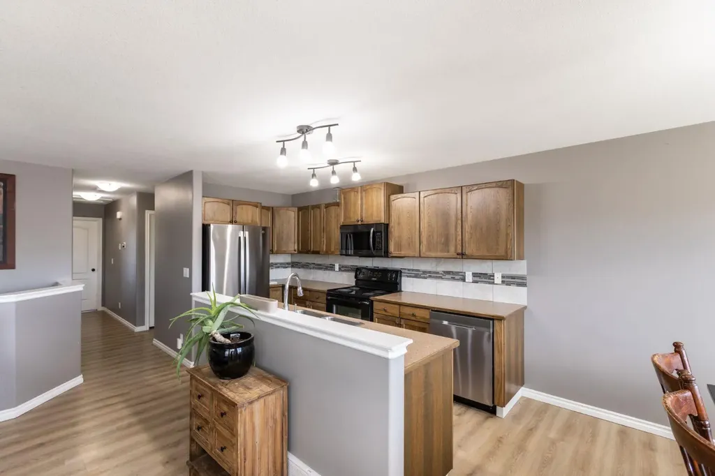 52 Heron Court Penhold AB T0M 1R0