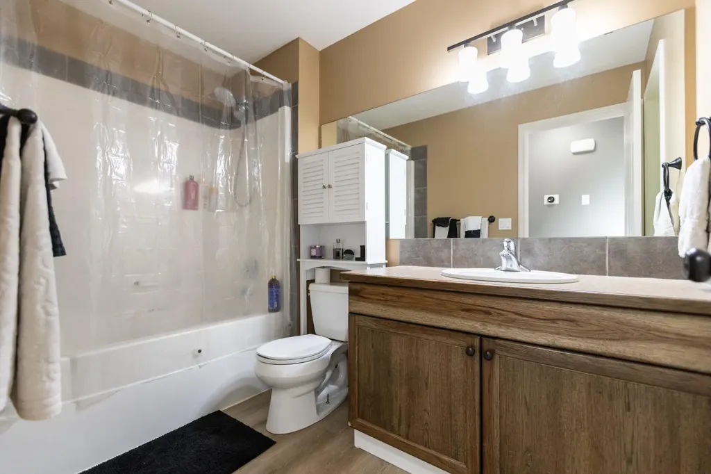52 Heron Court Penhold AB T0M 1R0