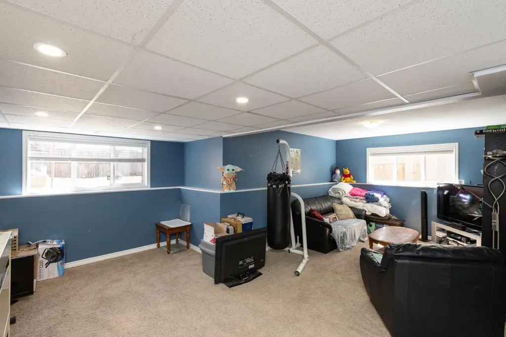 52 Heron Court Penhold AB T0M 1R0
