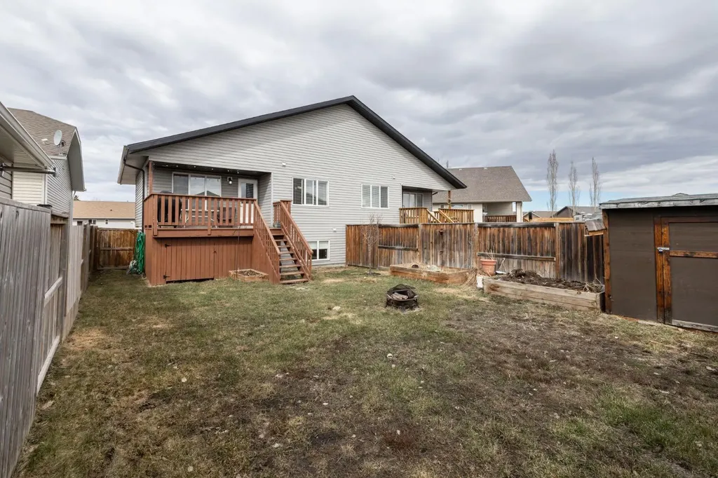 52 Heron Court Penhold AB T0M 1R0