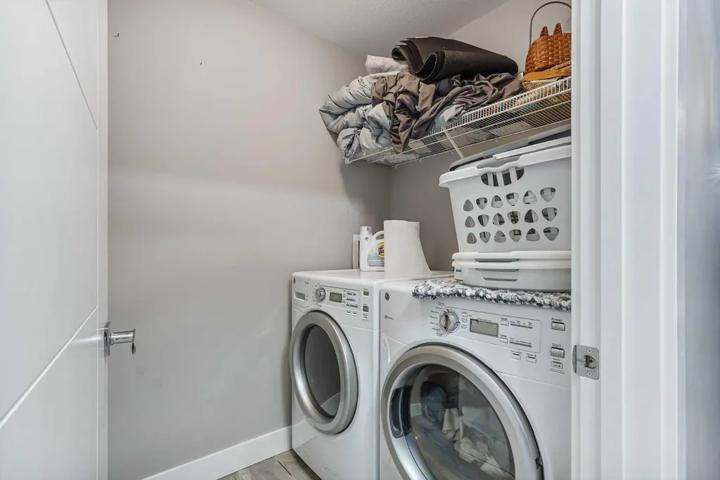 1544 Coalbanks Boulevard W Lethbridge AB T1J 5H7