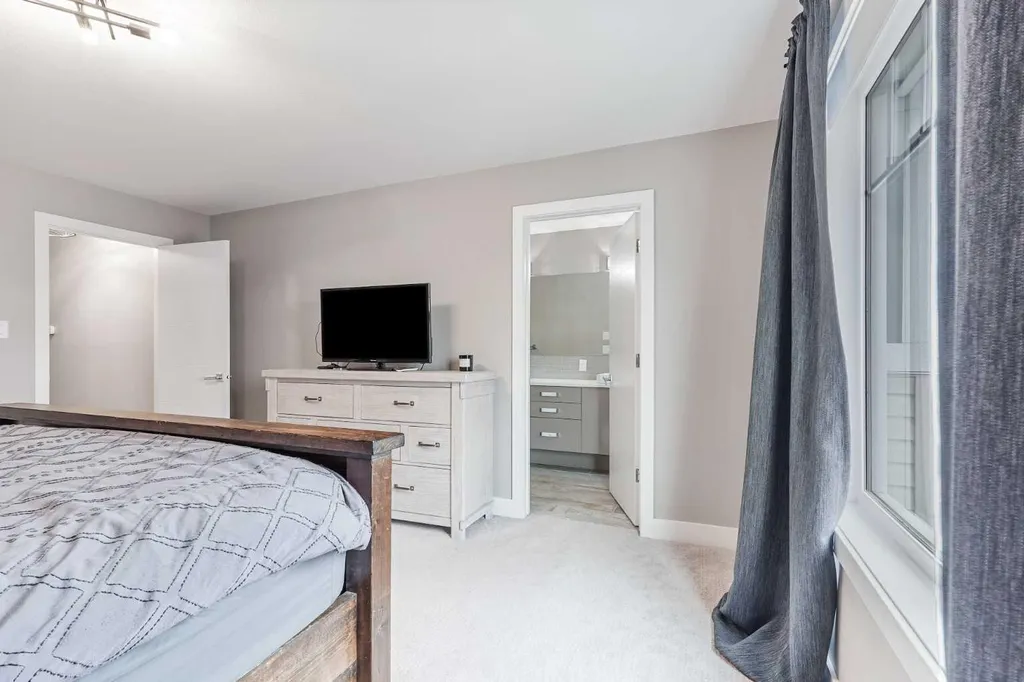 1544 Coalbanks Boulevard W Lethbridge AB T1J 5H7