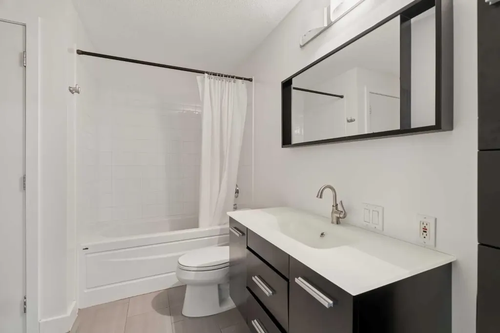315 24 Avenue SW Calgary AB T2S 3E7