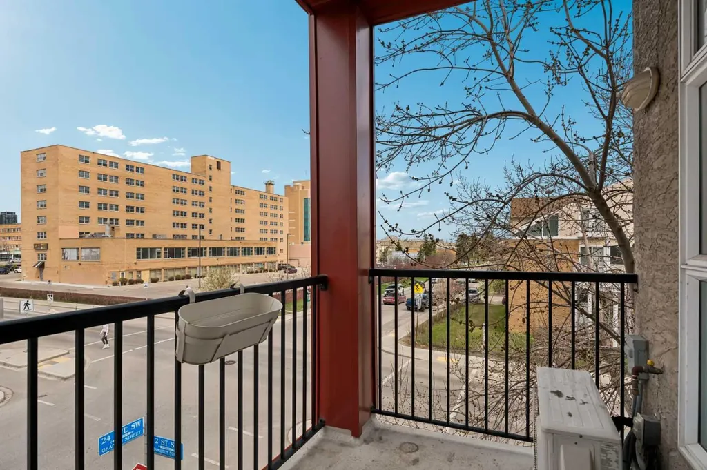 315 24 Avenue SW Calgary AB T2S 3E7