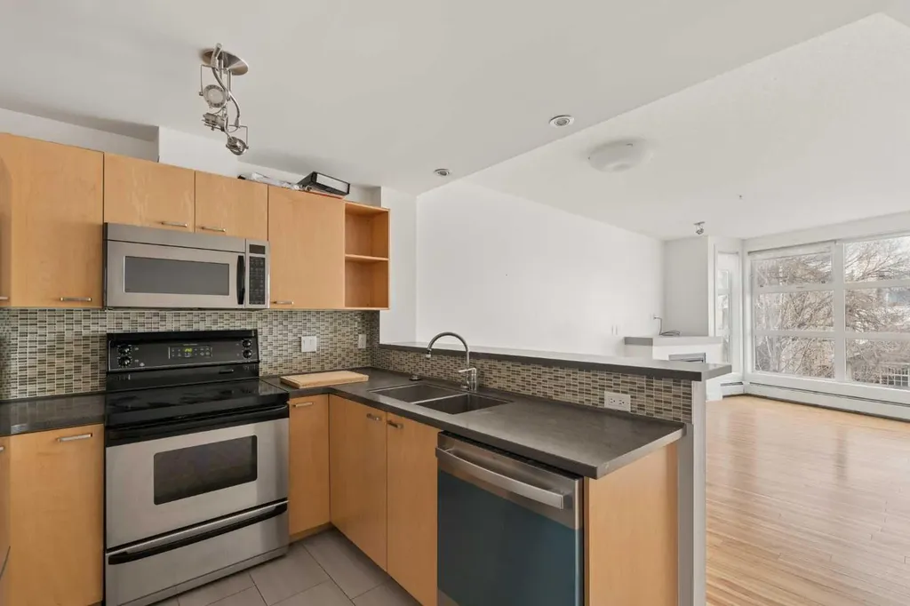 315 24 Avenue SW Calgary AB T2S 3E7