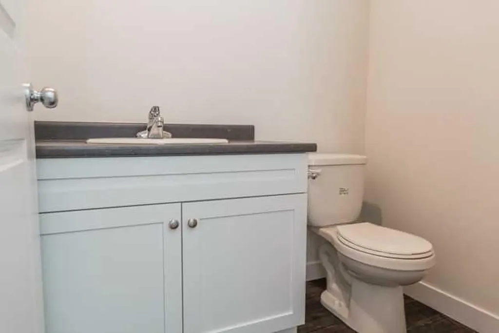 9541 113 Avenue Clairmont AB T8X 5C2