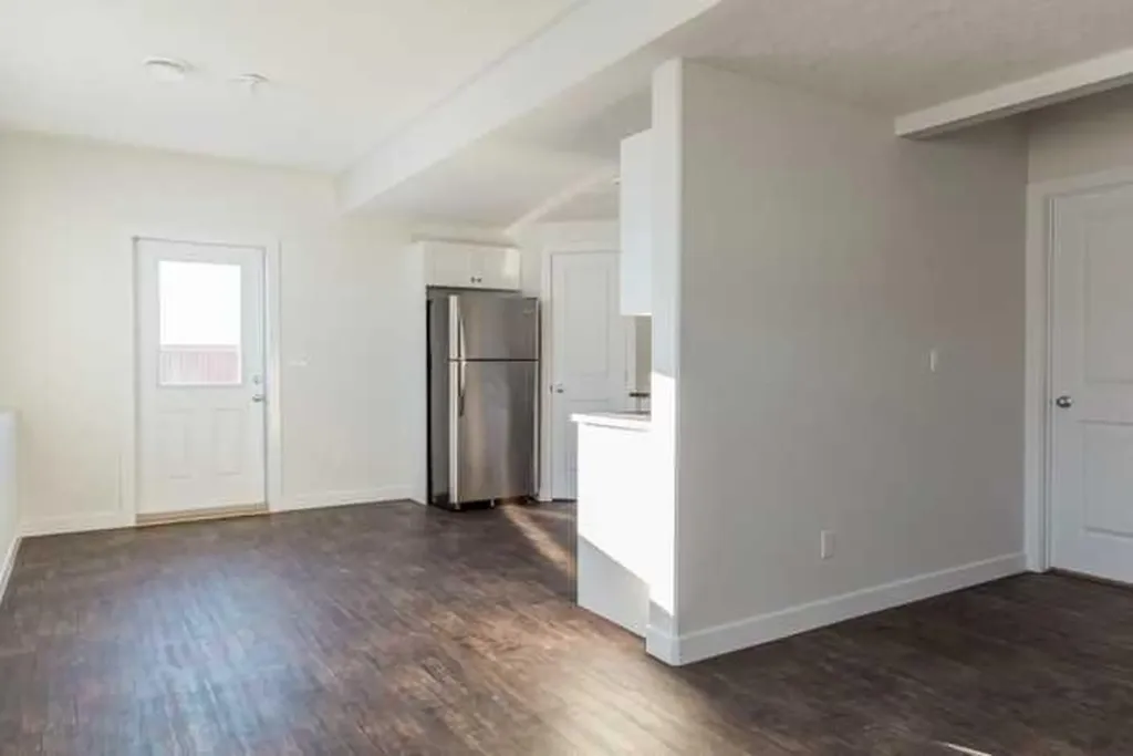 9541 113 Avenue Clairmont AB T8X 5C2