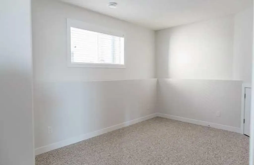 9541 113 Avenue Clairmont AB T8X 5C2