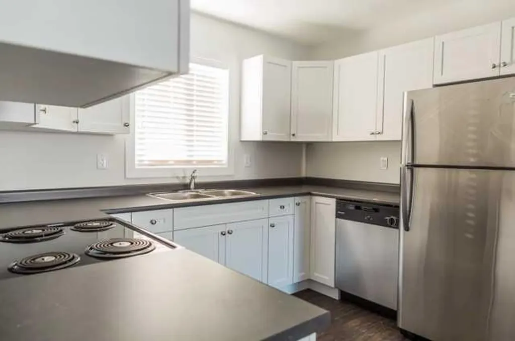 9541 113 Avenue Clairmont AB T8X 5C2
