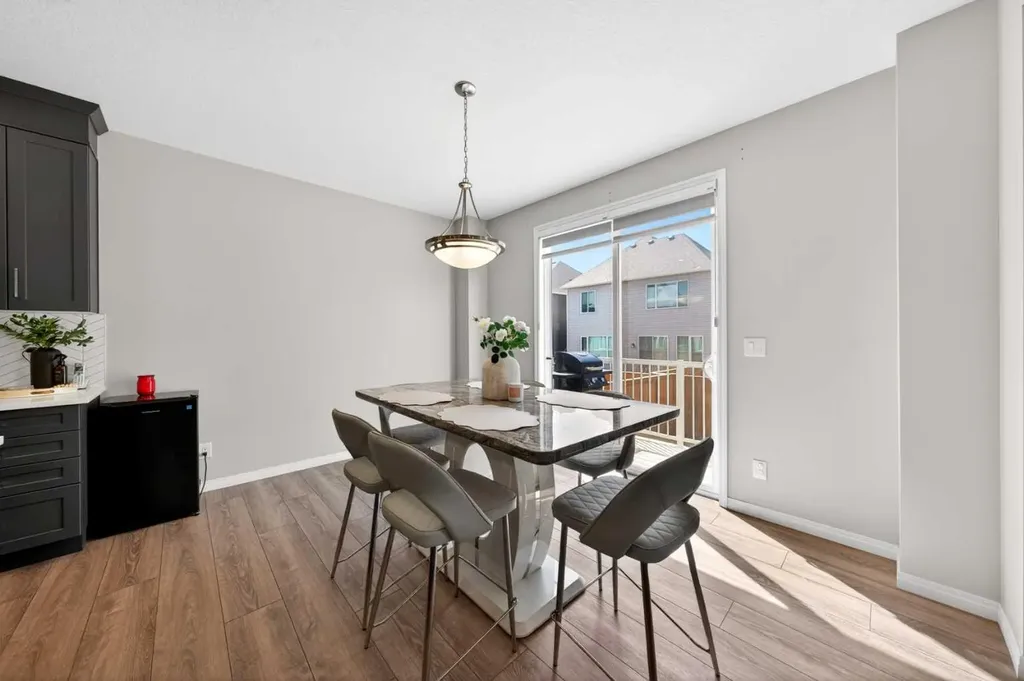 95 Carrington Close NW Calgary AB T3P 1P8