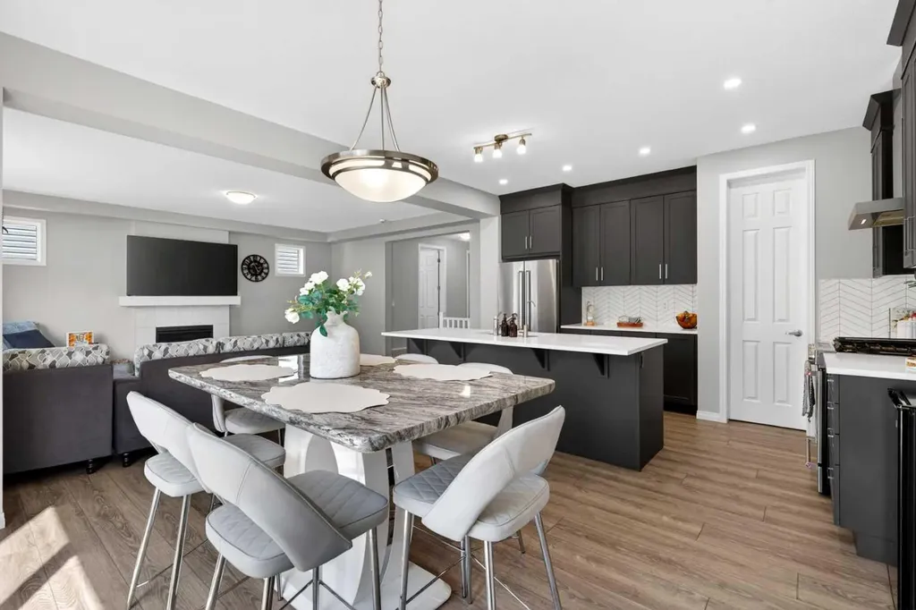 95 Carrington Close NW Calgary AB T3P 1P8