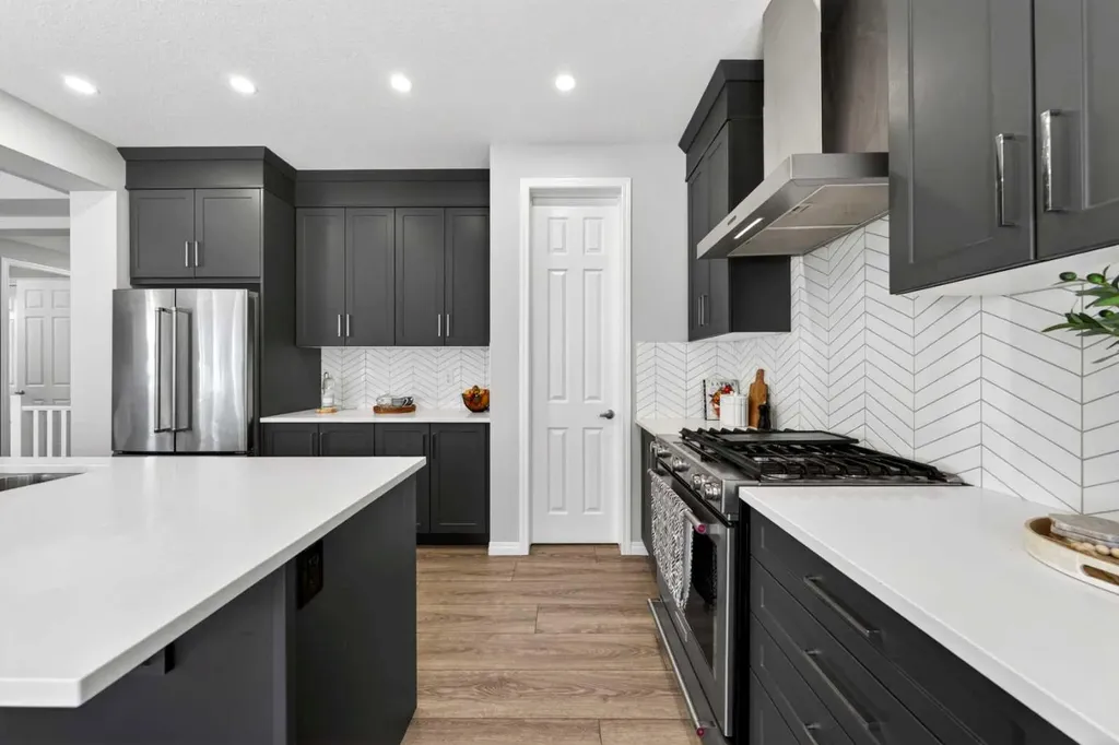 95 Carrington Close NW Calgary AB T3P 1P8