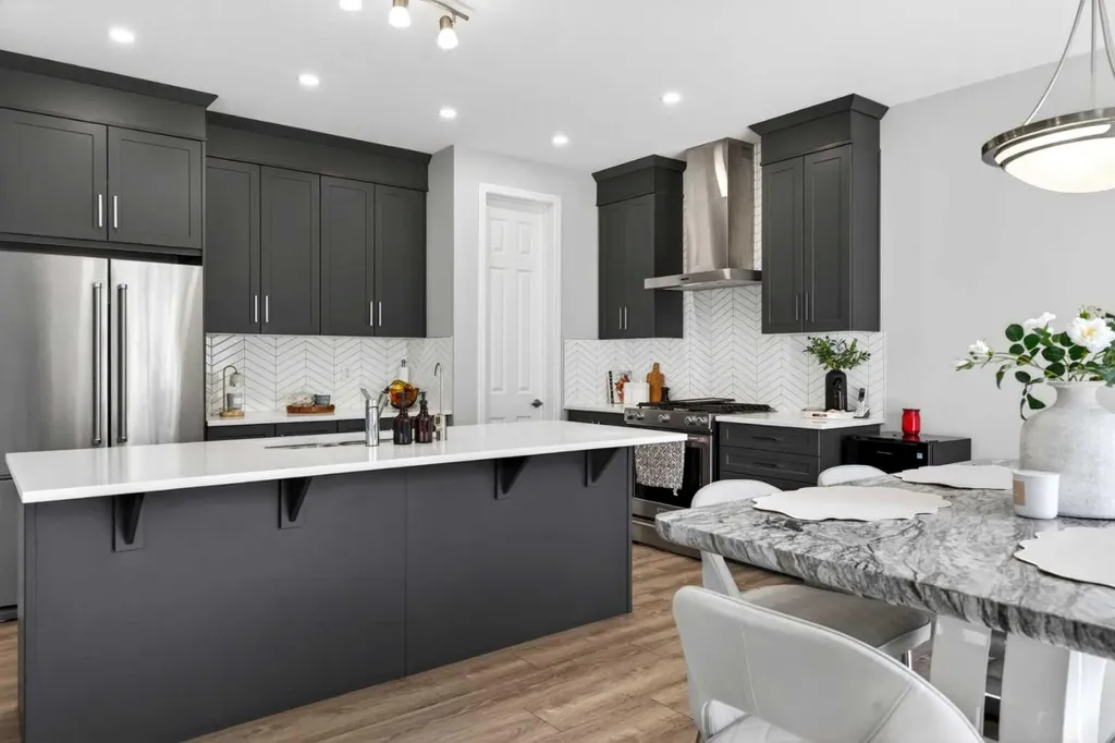 95 Carrington Close NW Calgary AB T3P 1P8