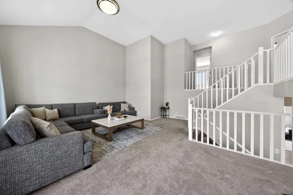 95 Carrington Close NW Calgary AB T3P 1P8