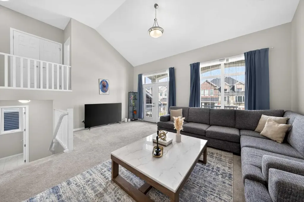 95 Carrington Close NW Calgary AB T3P 1P8