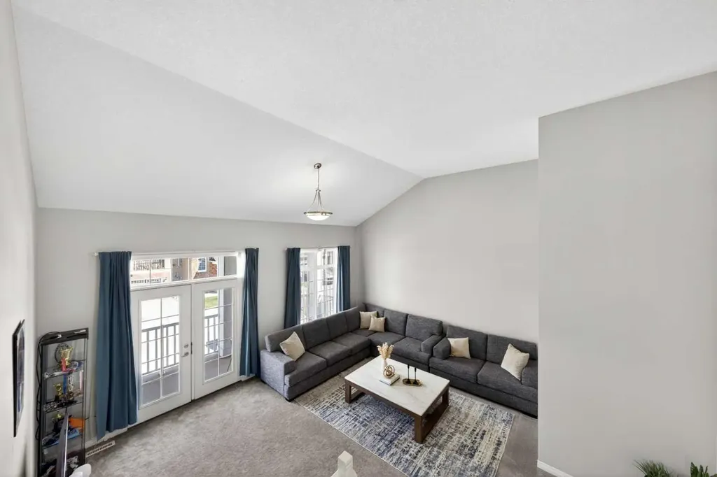 95 Carrington Close NW Calgary AB T3P 1P8