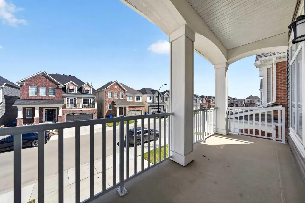 95 Carrington Close NW Calgary AB T3P 1P8