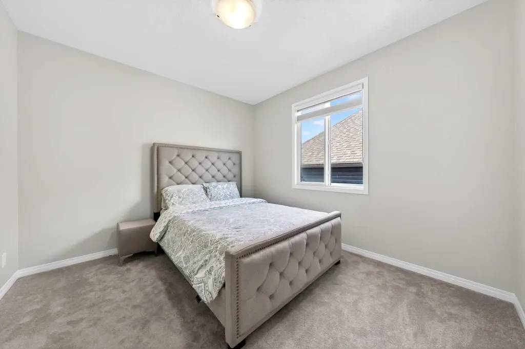 95 Carrington Close NW Calgary AB T3P 1P8