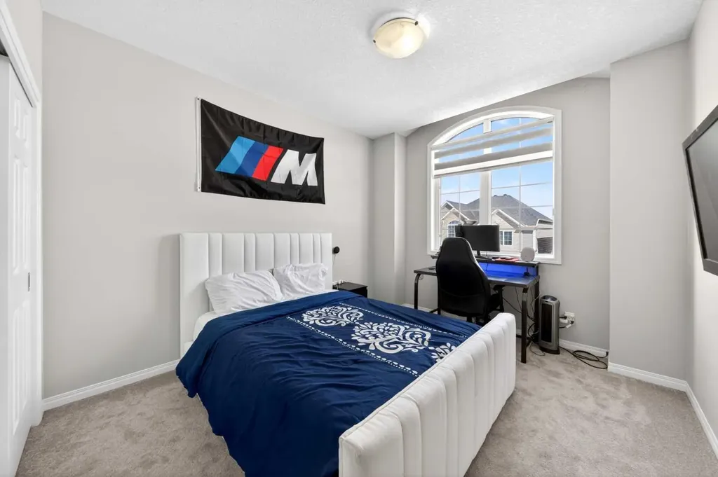 95 Carrington Close NW Calgary AB T3P 1P8