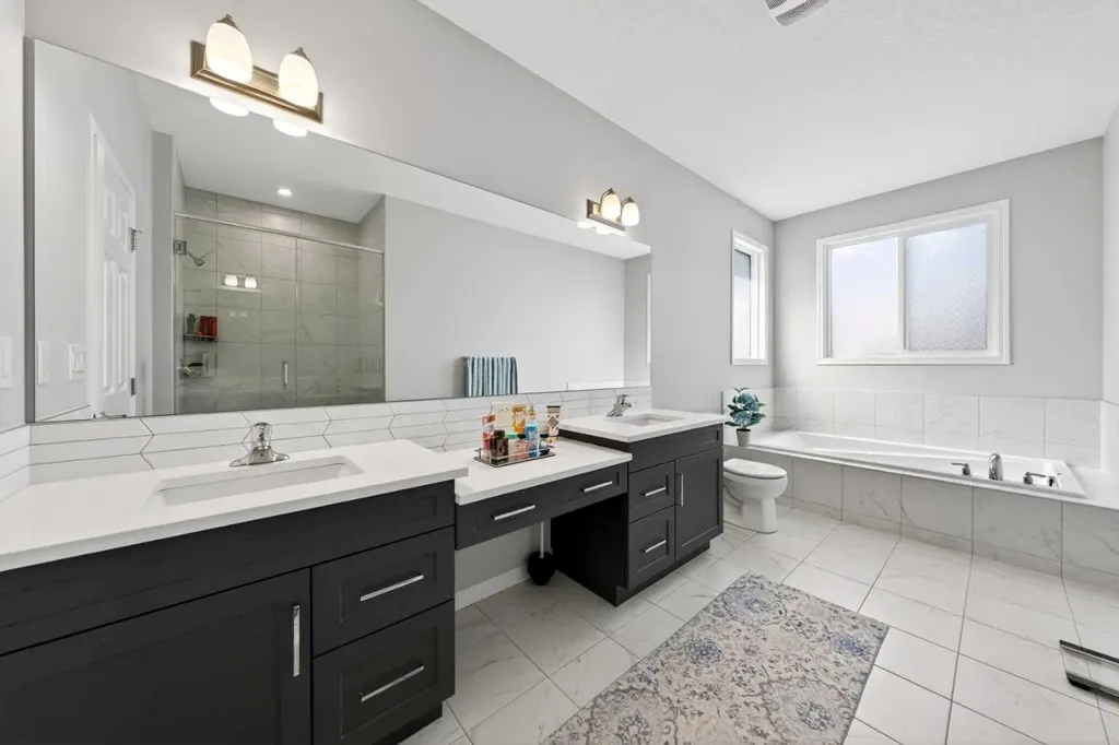 95 Carrington Close NW Calgary AB T3P 1P8