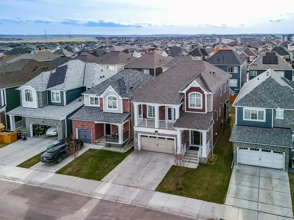 95 Carrington Close NW Calgary AB T3P 1P8