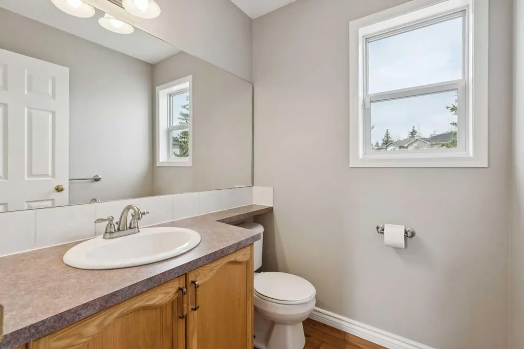 15 Rocky Ridge Gate NW Calgary AB T3G 4P6