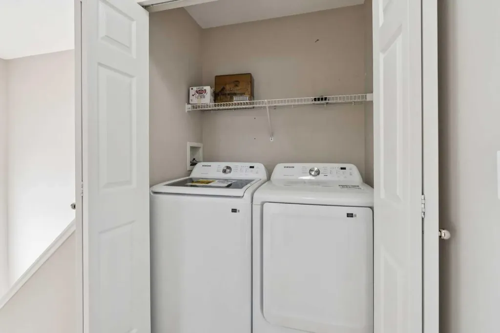 15 Rocky Ridge Gate NW Calgary AB T3G 4P6