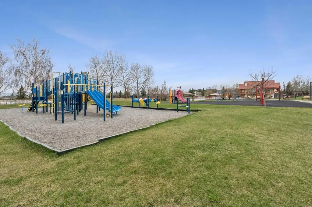 15 Rocky Ridge Gate NW Calgary AB T3G 4P6