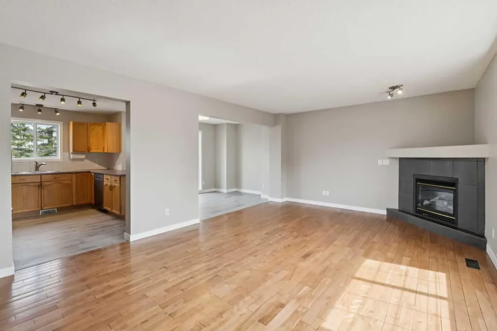 15 Rocky Ridge Gate NW Calgary AB T3G 4P6