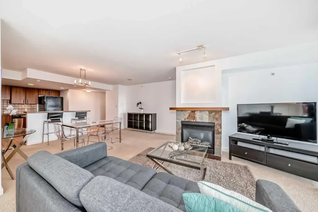 1078 6 Avenue SW Calgary AB T2P5N6