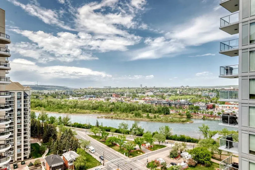 1078 6 Avenue SW Calgary AB T2P5N6