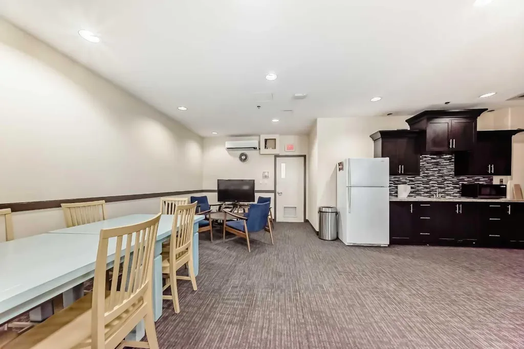 1078 6 Avenue SW Calgary AB T2P5N6