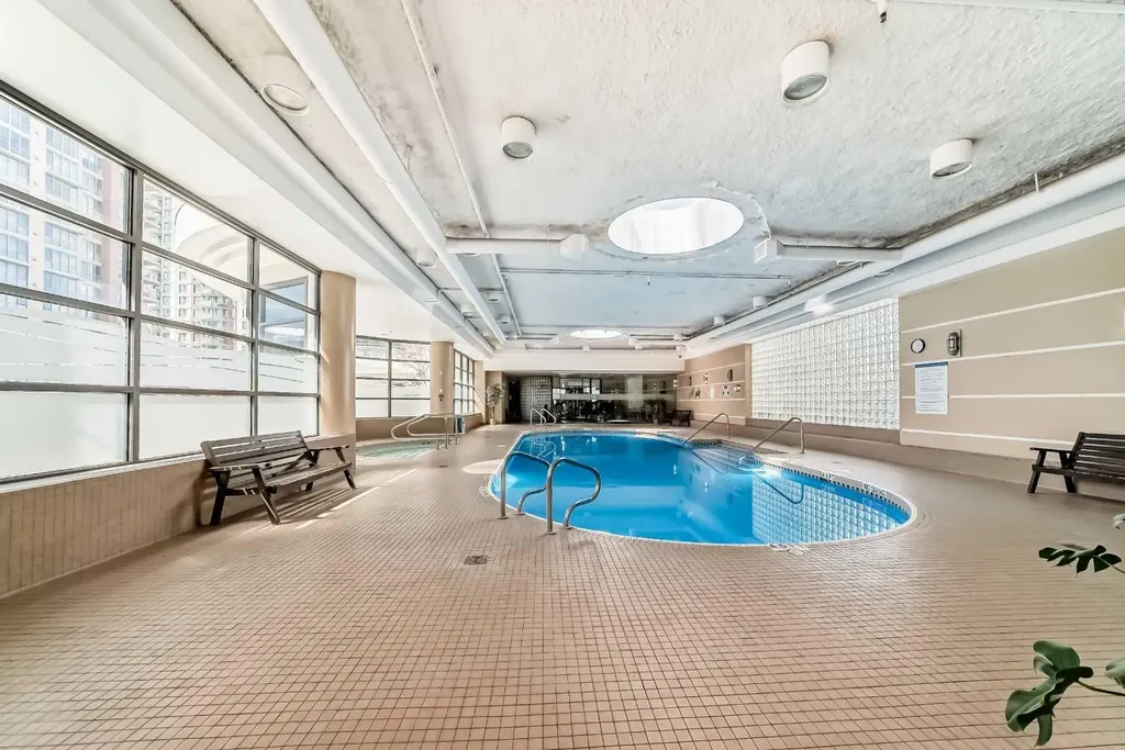 1078 6 Avenue SW Calgary AB T2P5N6