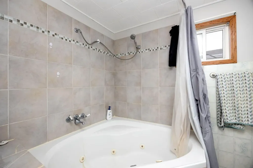 216 Grenfell Crescent Fort Mcmurray AB t9h 2m6