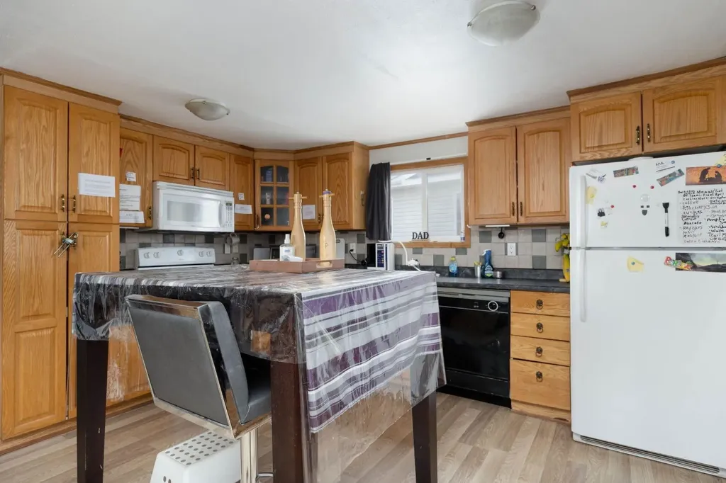 216 Grenfell Crescent Fort Mcmurray AB t9h 2m6