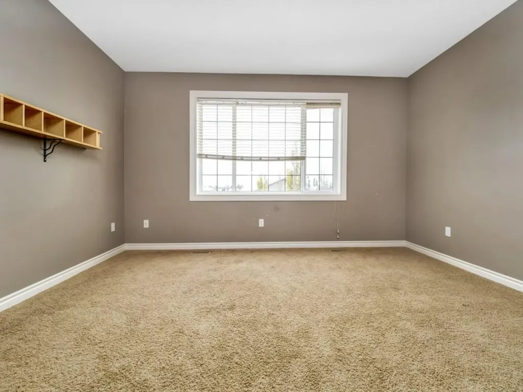 689 Blackfoot Terrace W Lethbridge AB T1K 7Y6