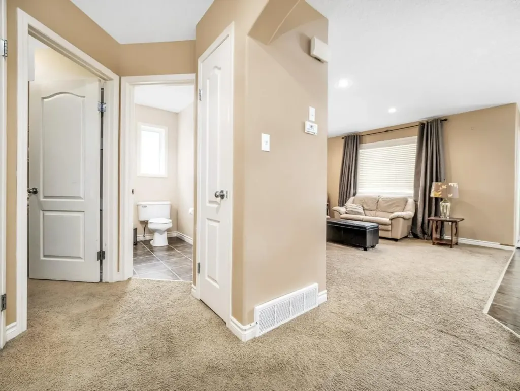 689 Blackfoot Terrace W Lethbridge AB T1K 7Y6