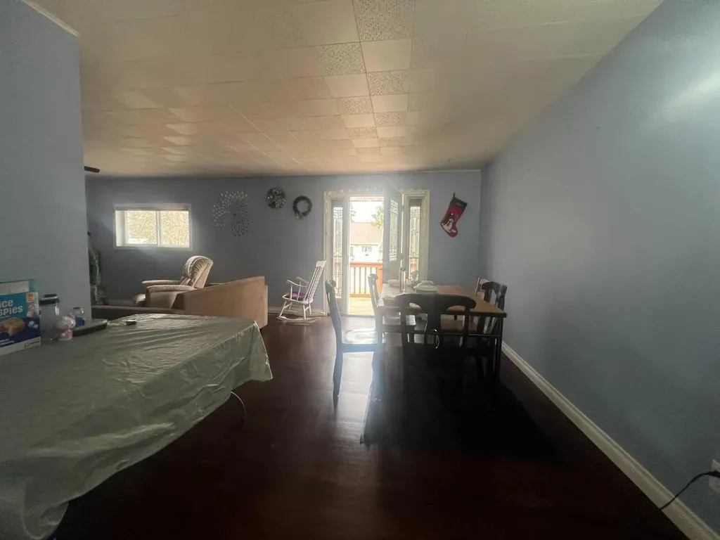 4238 5 Avenue Edson AB T7E 1A7