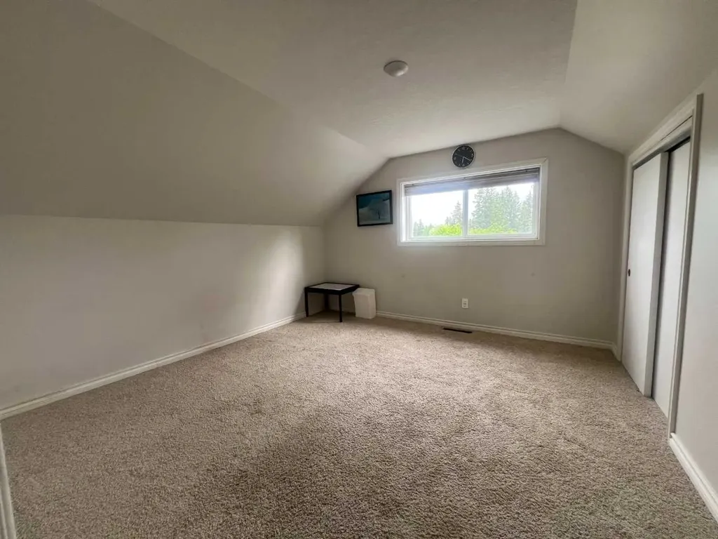 4238 5 Avenue Edson AB T7E 1A7