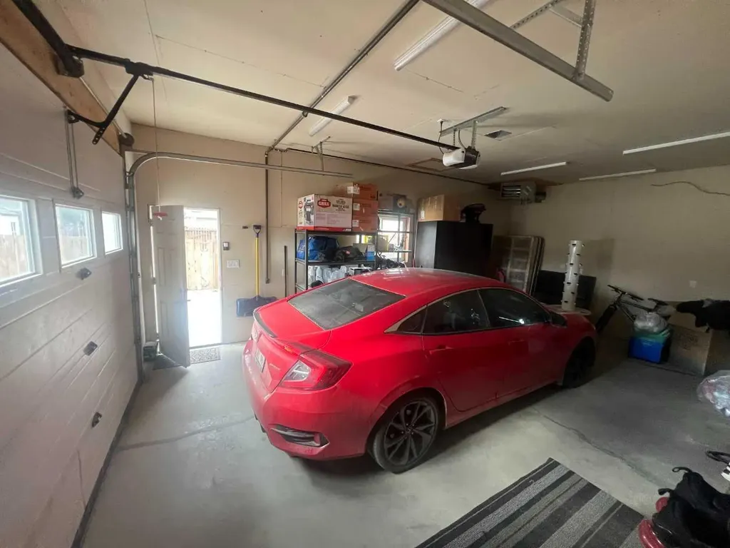 4238 5 Avenue Edson AB T7E 1A7