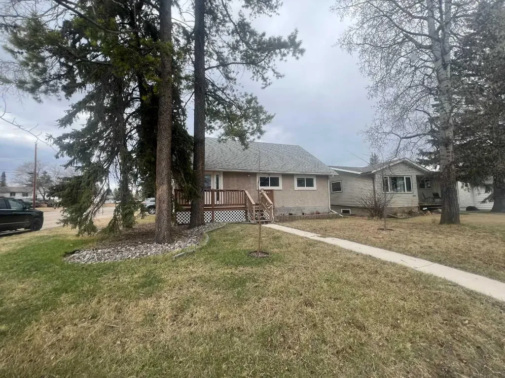 4238 5 Avenue Edson AB T7E 1A7