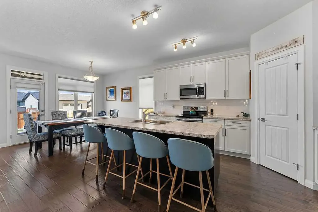 3007 23 Street Nanton AB T0L 1R0